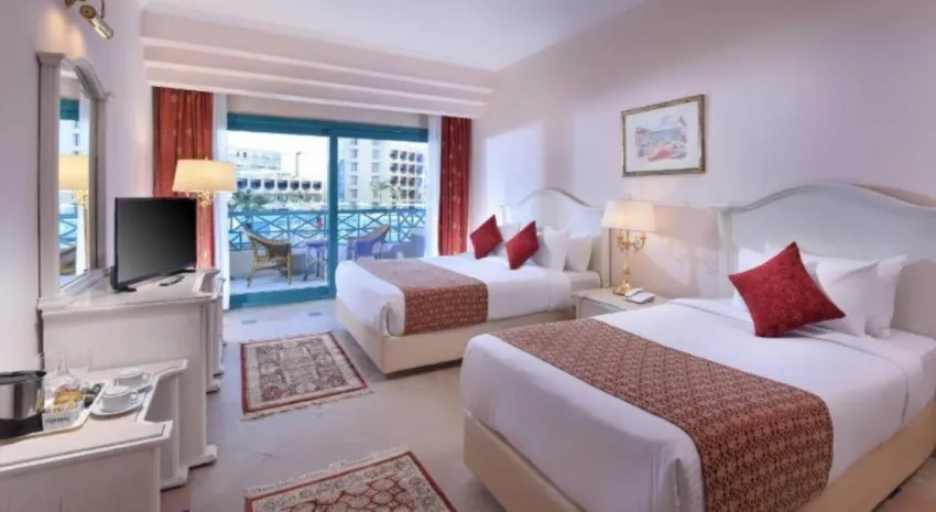 Hotelux Marina Beach 4*-5