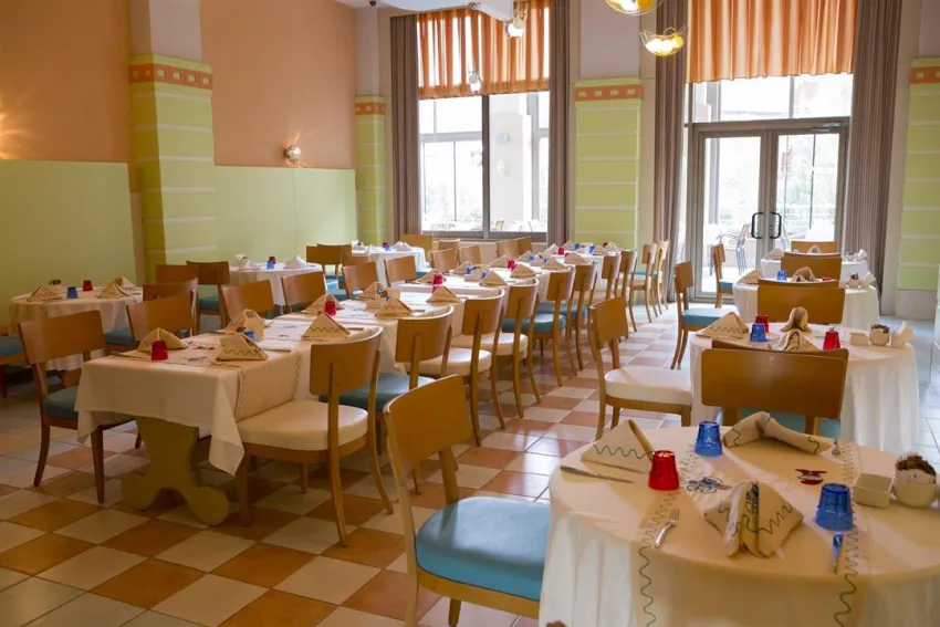 FAME RESIDENCE LARA  5*-12