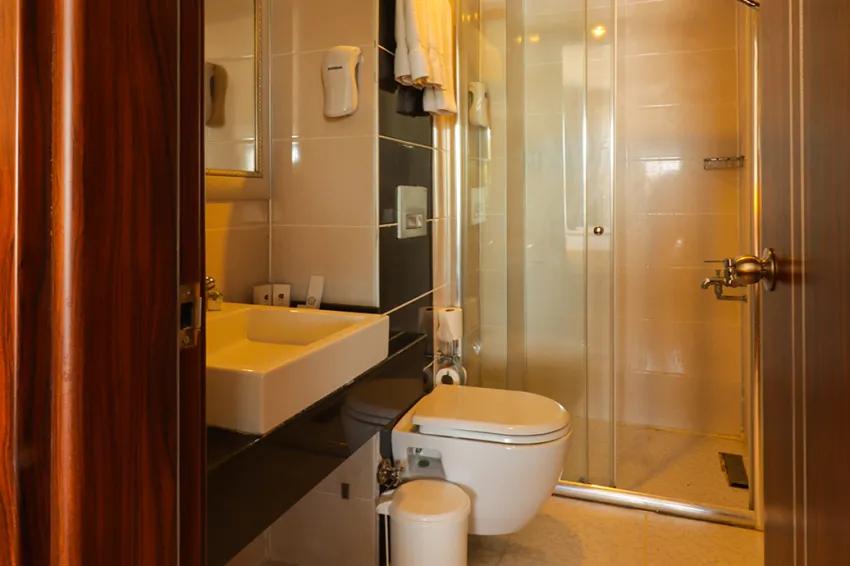 THRONE BEACH RESORT & SPA  5*-24