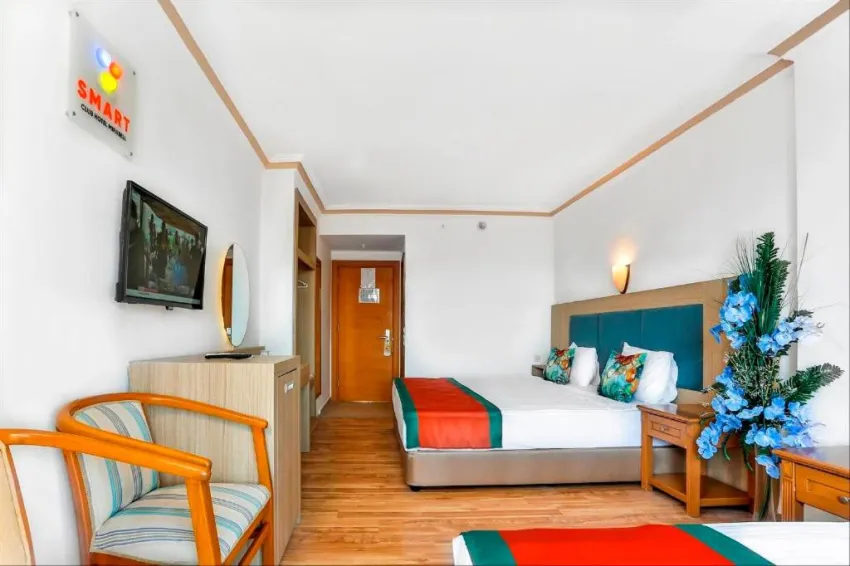 CLUB HOTEL MIRABELL  4*-7