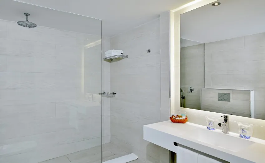Hispania Hotel 4*-6