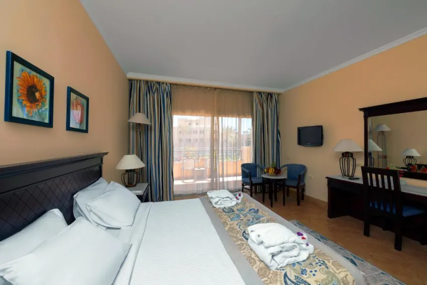 AMWAJ OYOUN HOTEL & RESORT  5*-63
