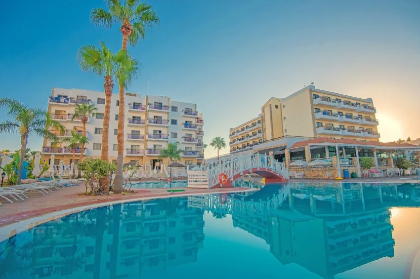 Marlita Beach Hotel Apartments 3*-5