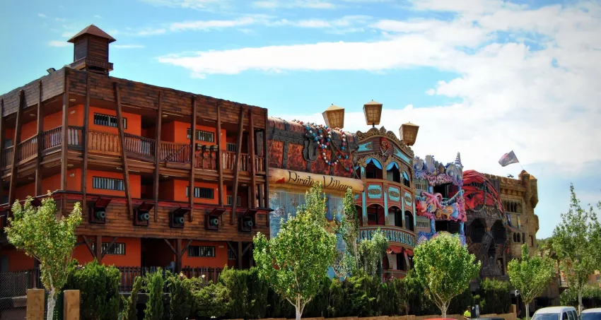 Pirates Village Apartments 3*-2