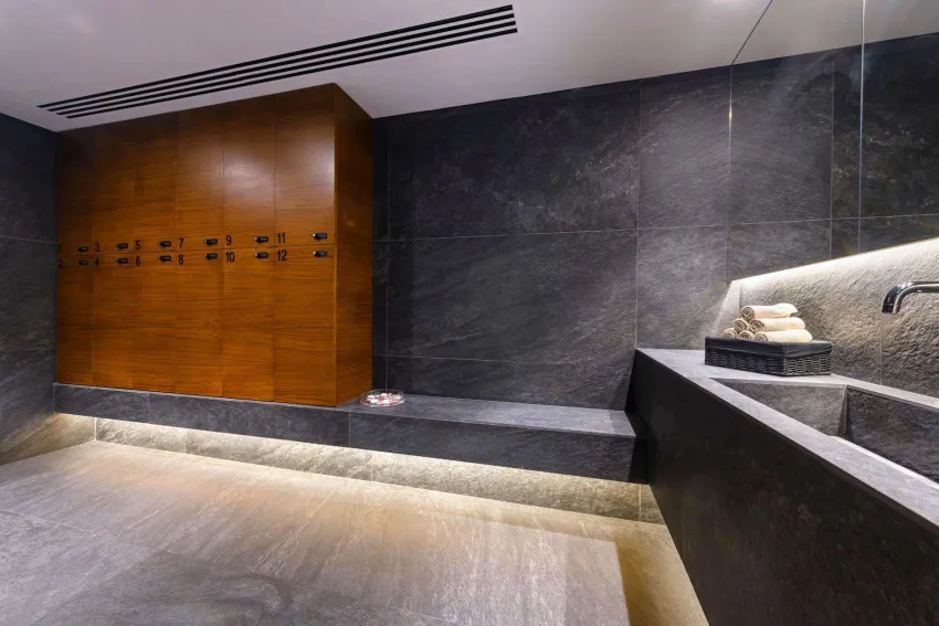 Ajax Hotel 4*-115