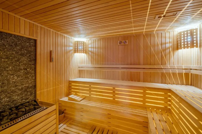 CLUB BIG BLUE SUITE HOTEL  4*-70