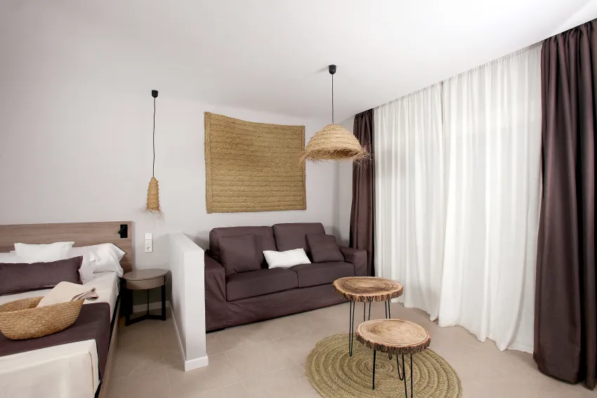 Eques Petit Resort 4*-74