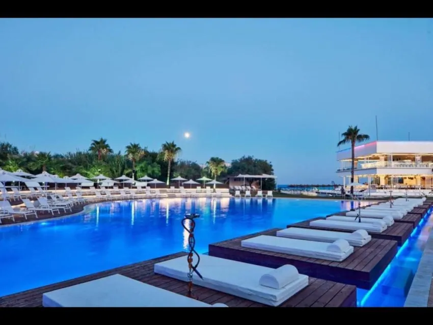 So White Club Resort 4*-9