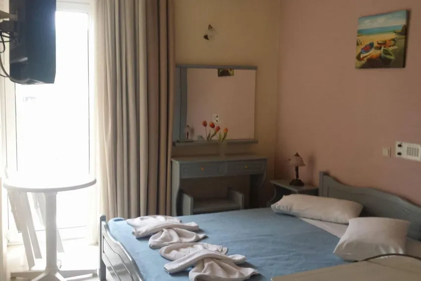 Labyrinth Hotel 2*-4