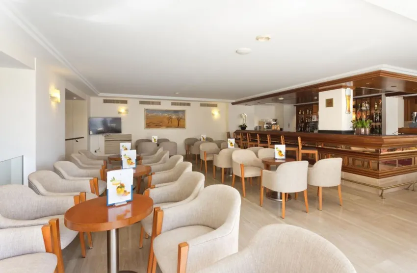 Mercedes Hipotels 4*-6