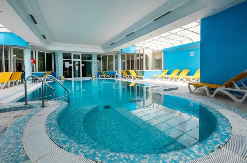 HOUDA YASMINE HAMMAMET  4*-10