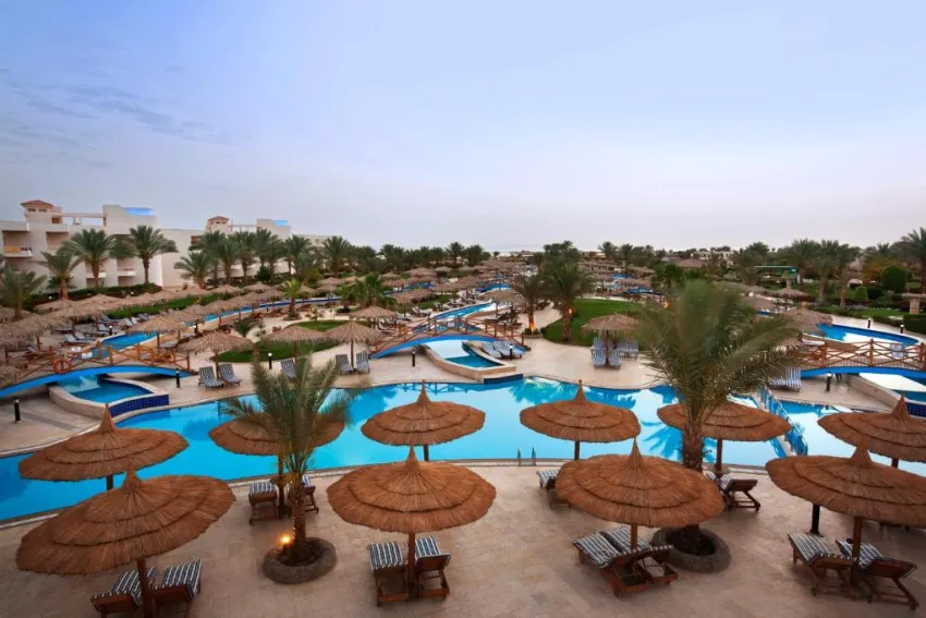 LONG BEACH RESORT  4*-13