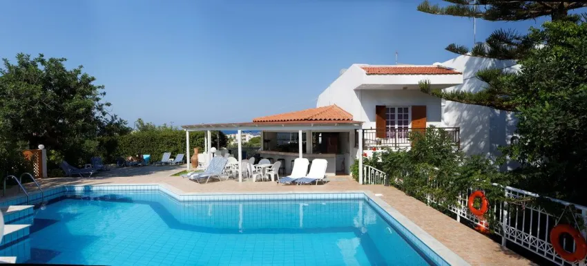 Remi Studios & Apartments 3*-3