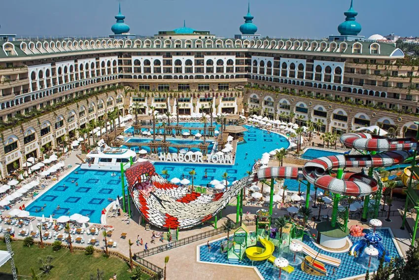 CRYSTAL SUNSET LUXURY RESORT & SPA  5*-40
