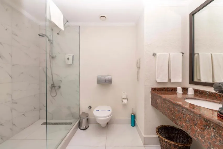 TRANSATLANTIK HOTEL & SPA  5*-28