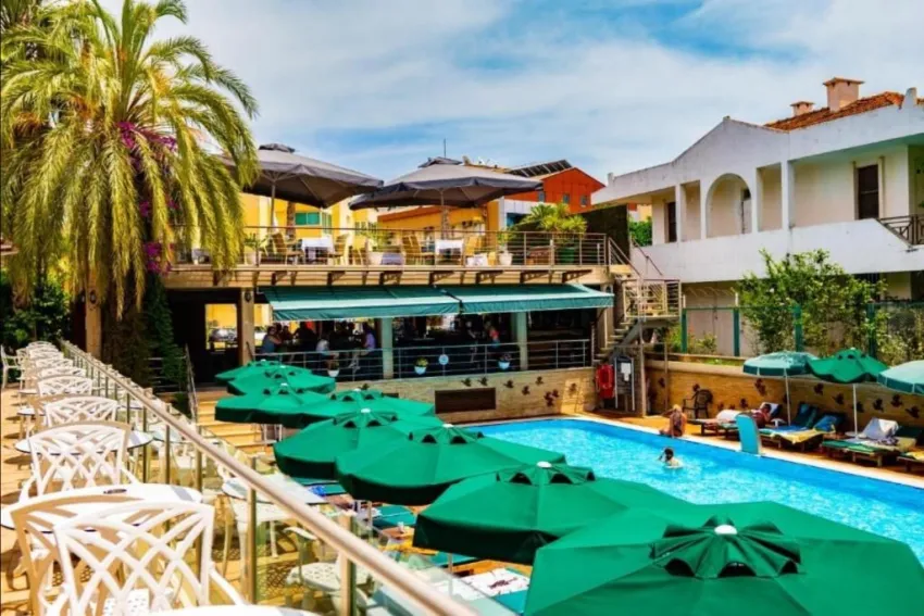 Ambassador Hotel 4*-22