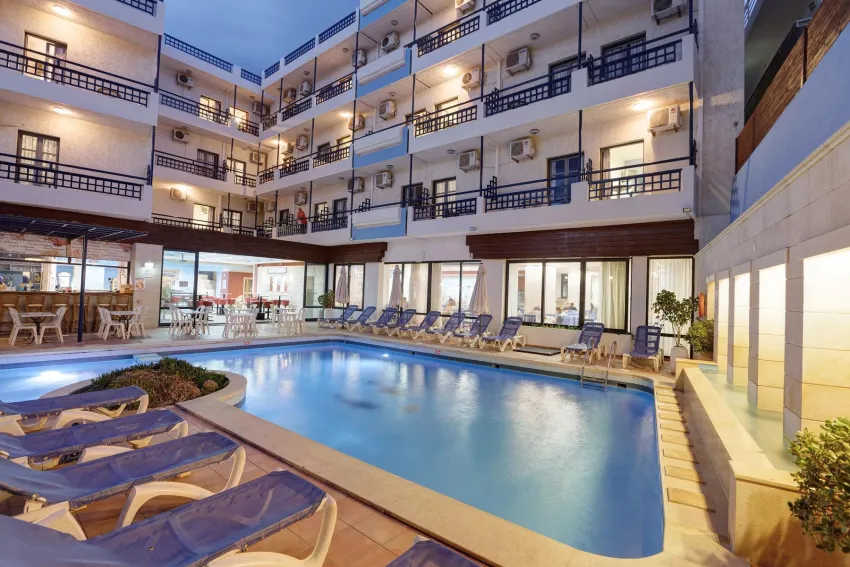 Agrabella Hotel 3*-4