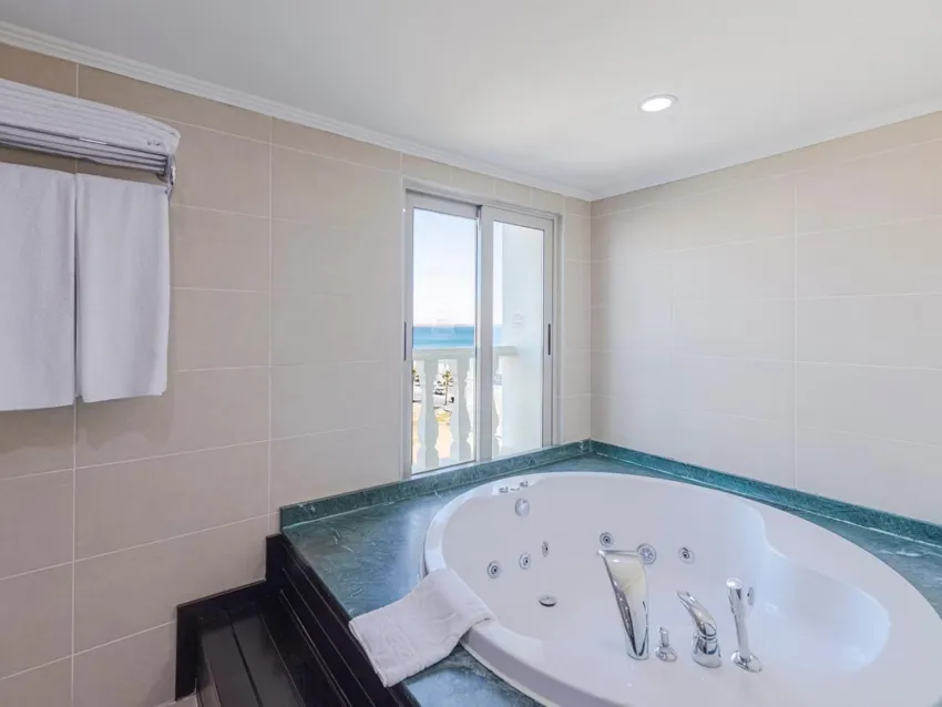 Crowne Plaza Antalya 5*-12