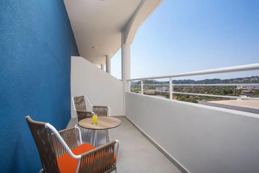 Mazoren Art Hotel 3*-6