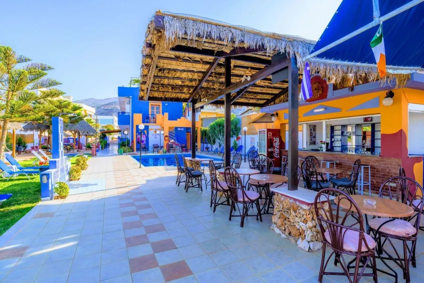 Eltina Apartments 3*-2