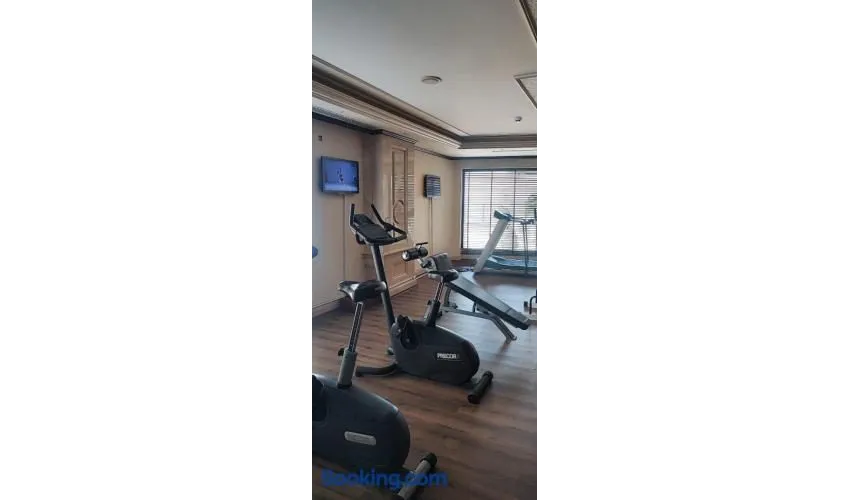 Rocks Hotel & Casino 5*-4