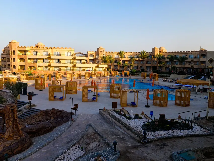 Utopia Beach Club 4*-30