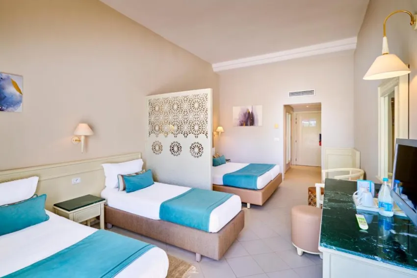 ROYAL NOZHA BEACH  4*-10