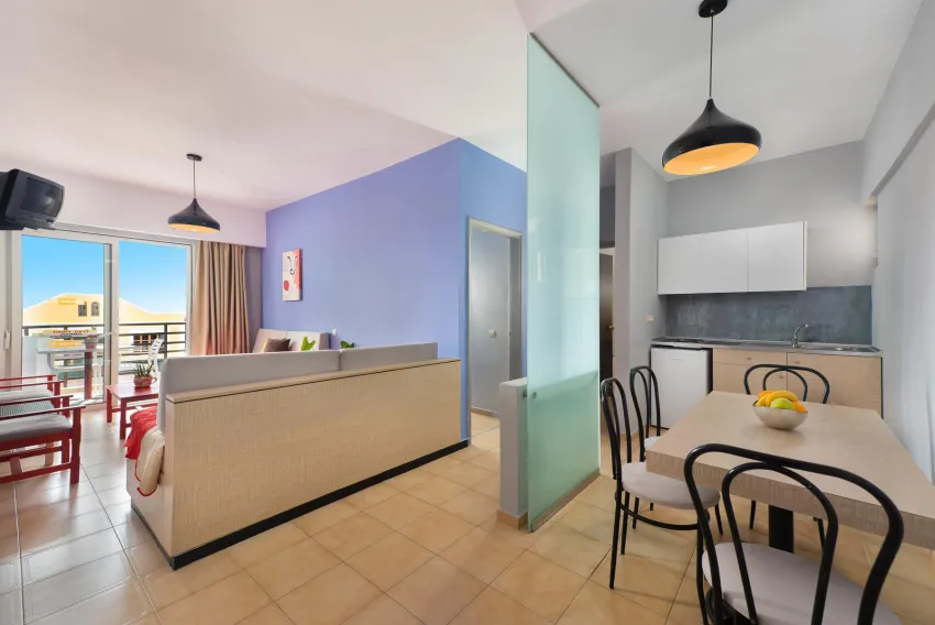 Sunny Days Apartments 4*-19