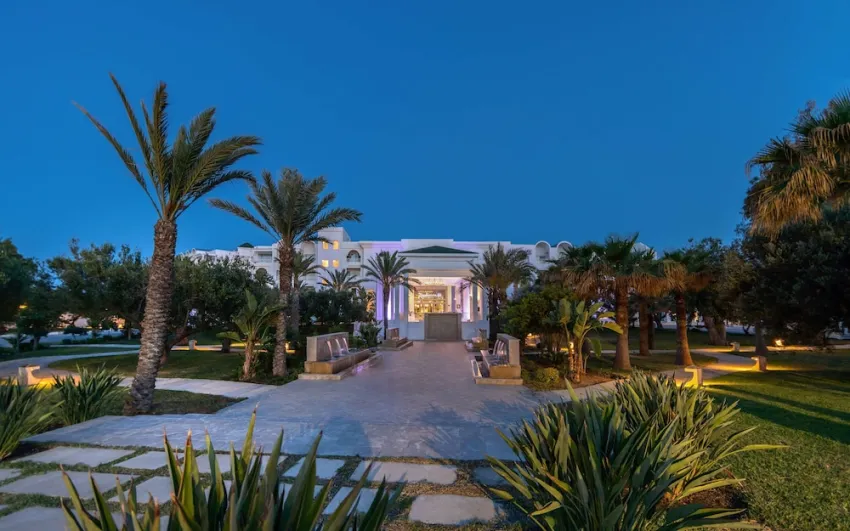 Radisson Blu Resort & Thalasso Hammamet 4*-105