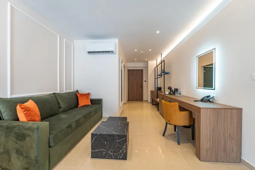 Philia Center Suites 4*-30