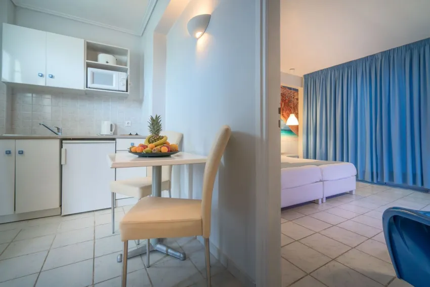 Filoxenia Hotel 4*-9