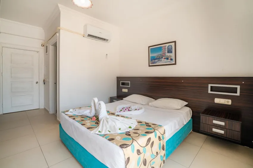 Side Orient Apart 3*-16