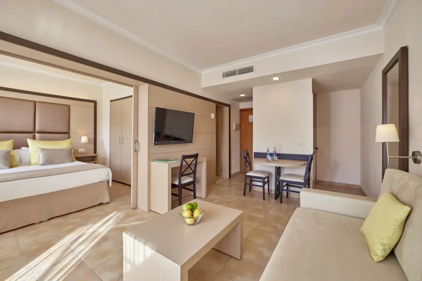 Zafiro Cala Mesquida 4*-140