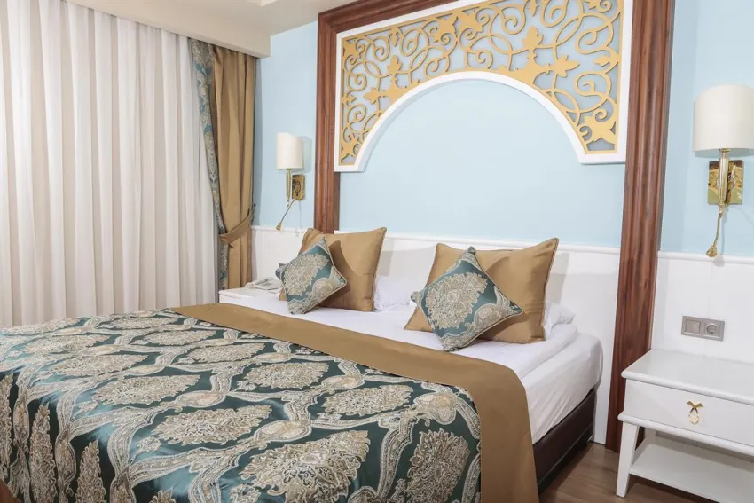 JADORE DELUXE HOTEL & SPA  5*-8