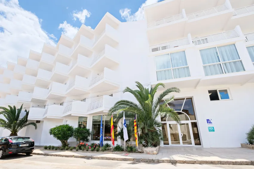 Azuline Palmanova Garden 3*-5