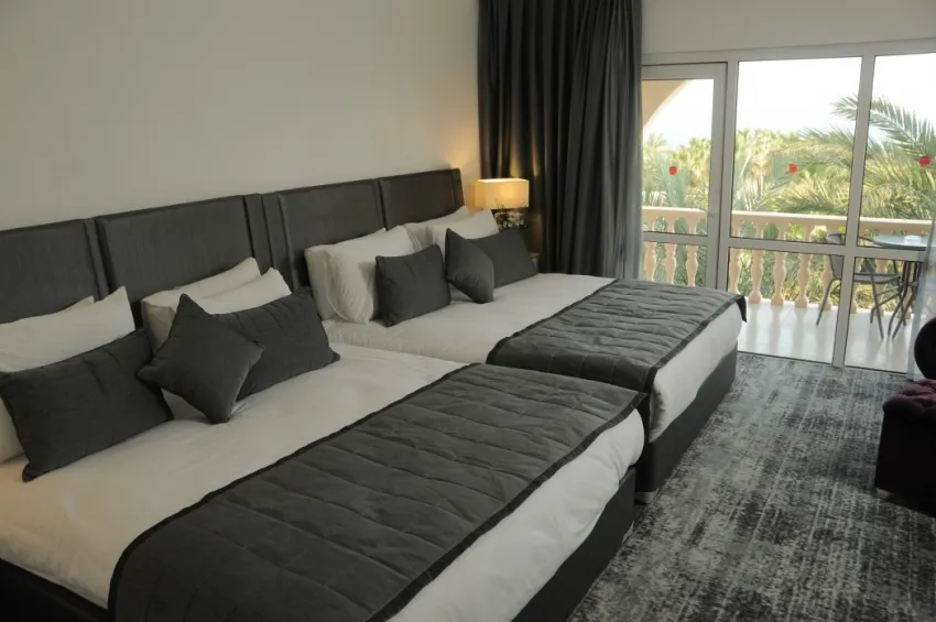 OSCAR HOTEL  4*-5