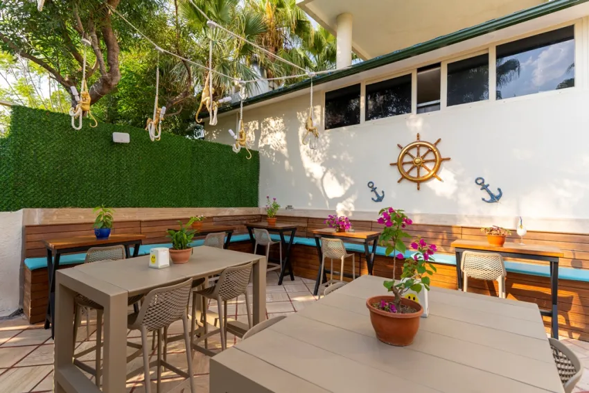 LANCORA BEACH HOTEL  4*-26