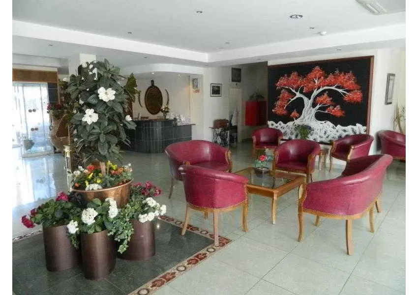 Moniatis Hotel 3*-4