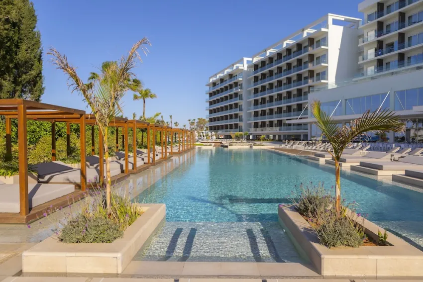 Chrysomare Beach Hotel and Resort 5*-132