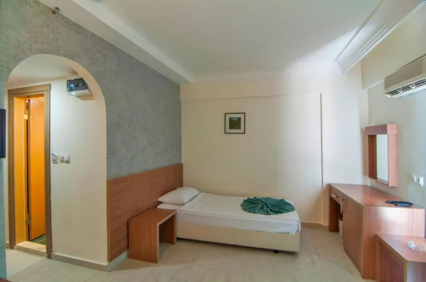 KOLIBRI HOTEL  3*-8