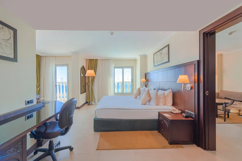 Crowne Plaza Antalya 5*-474