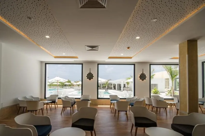 NOVOSTAR DAR KHAYAM  3*-28