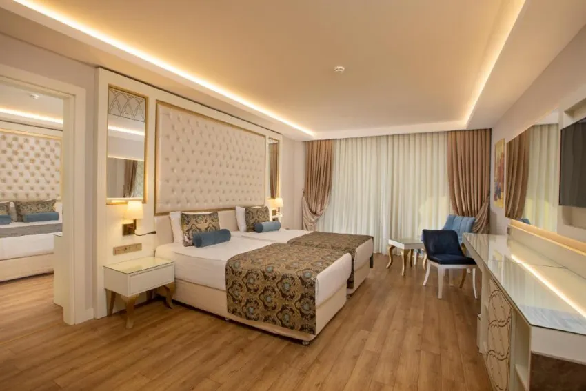 HAYDARPASHA PALACE HOTEL  5*-9