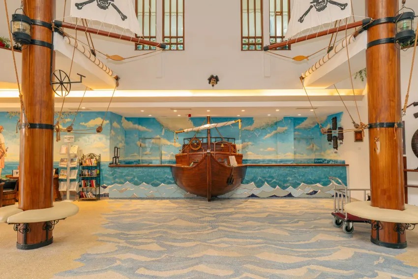 Pirates Beach Club 5*-24