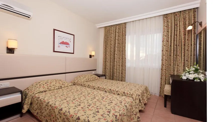 Royalisa City Apart 3*-7