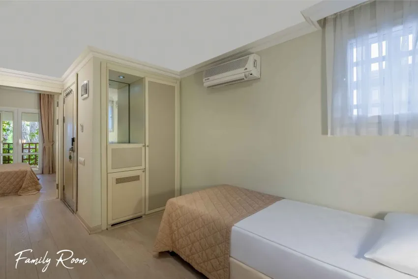 Emelda Sun Club 5*-13