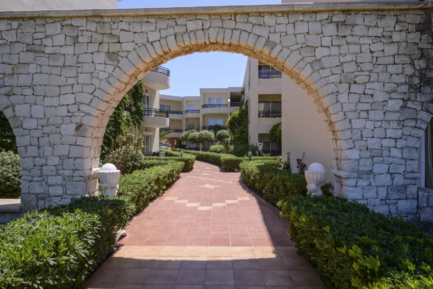 Vantaris Palace 4*-15