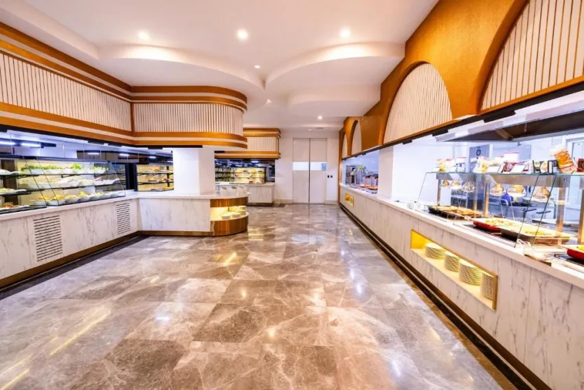 Granada Luxury Red (Adults Only 16+) 5*-16