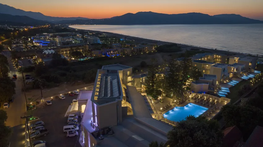 Vantaris Luxury Beach Resort 4*-8