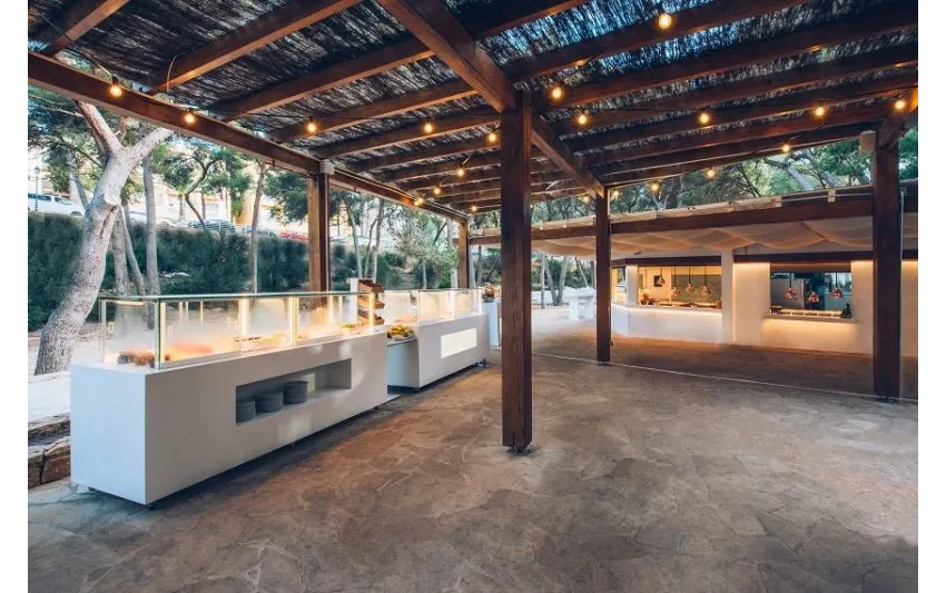 Iberostar Waves Club Cala Barca 4*-16